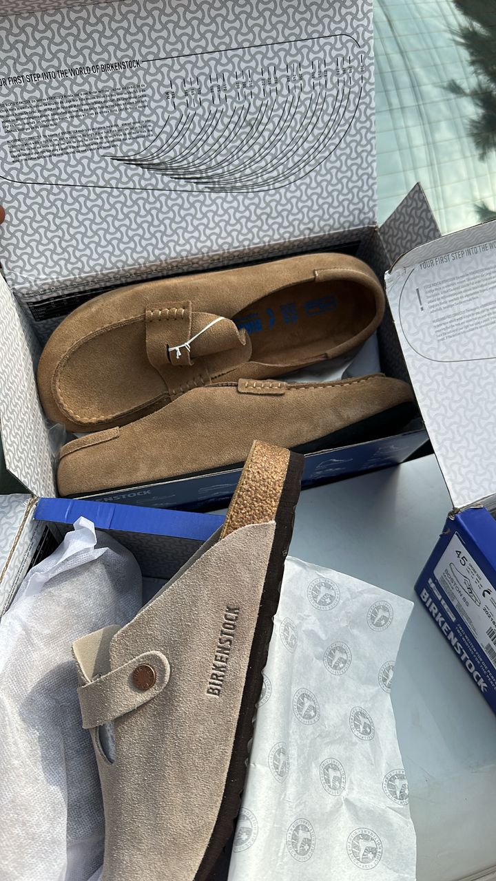 FOOTWEAR