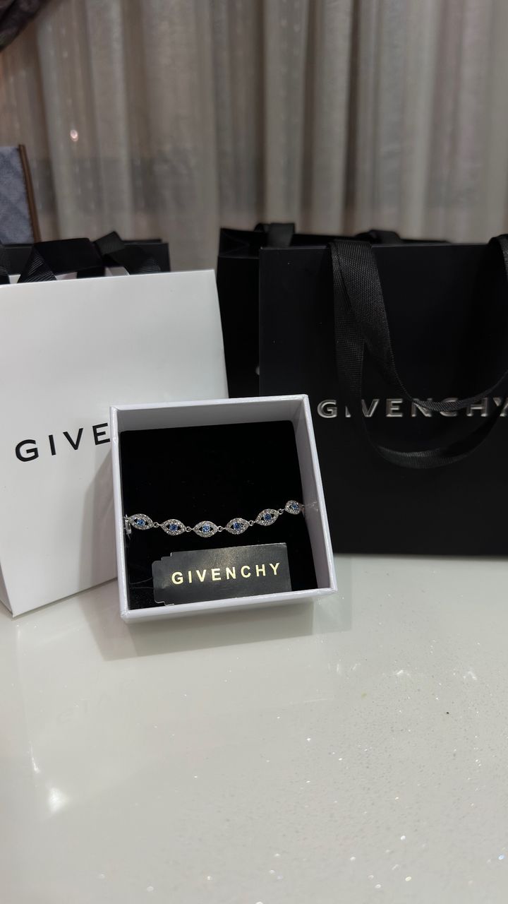 GIVENCHYBRACELET
