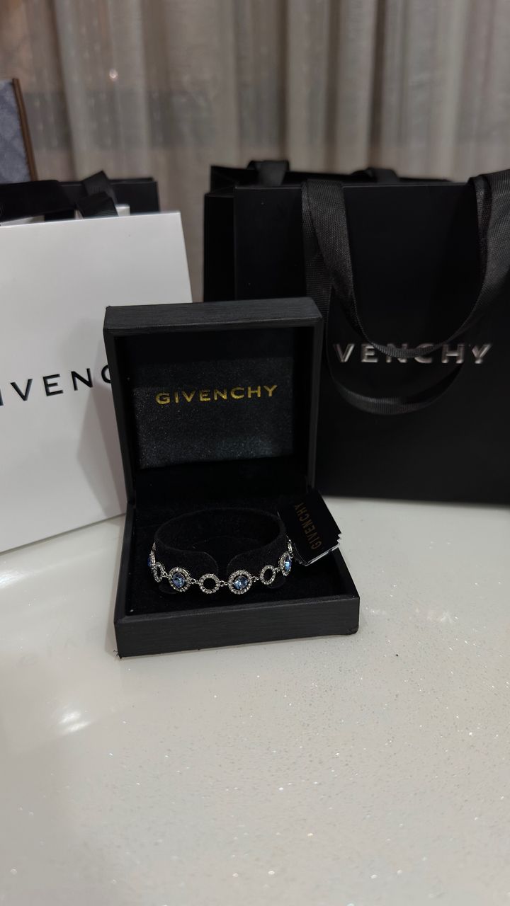 GIVENCHY BRACELET